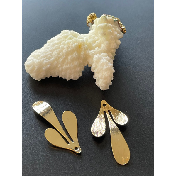 Pendentifs  texturés forme Feuille 35mm, Laiton finition Doré à l'or fin 18K