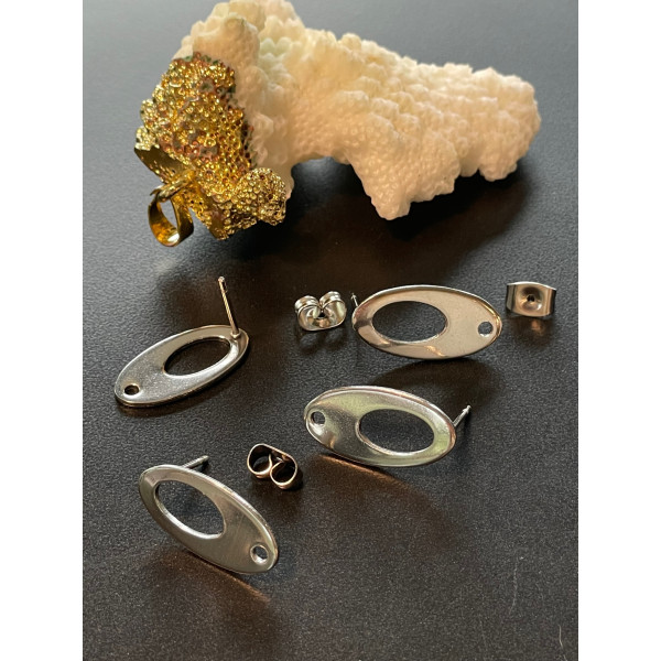 H11L232111P – Lot de 4 ou 8 Boucles d’Oreilles Puce Ovale 18 mm avec Trou – Acier Inoxydable Argenté – Avec Embouts Pouss