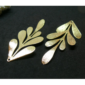 Pendentifs feuille texturée 62mm, Laiton Doré à l'or fin 18K