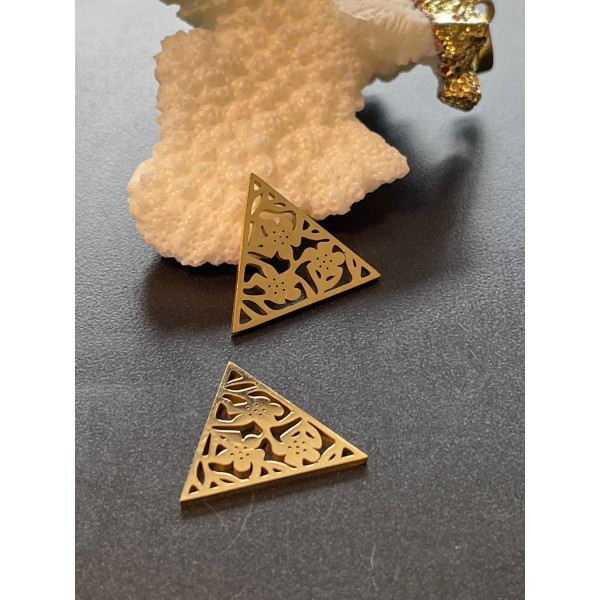 Pendentifs Triangle avec Fleurs 20 mm – Acier Inoxydable 304 Doré