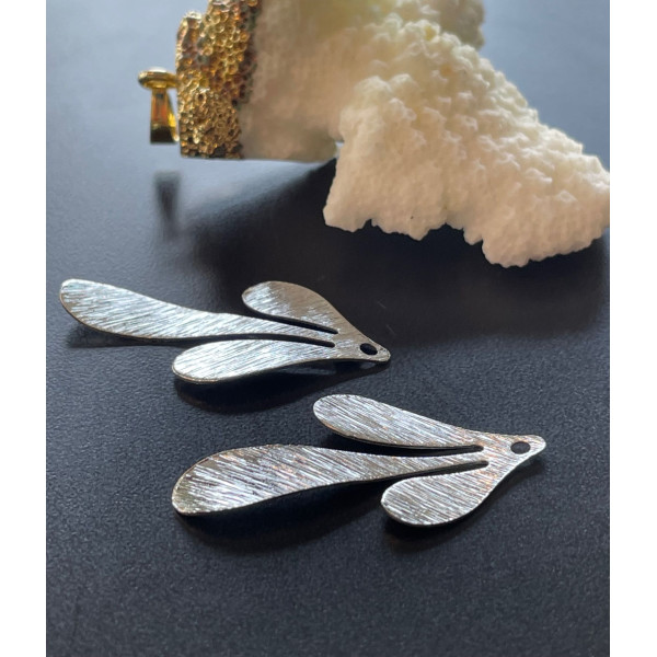 Pendentifs  texturés forme Feuille 35mm, Laiton finition Argenté 925