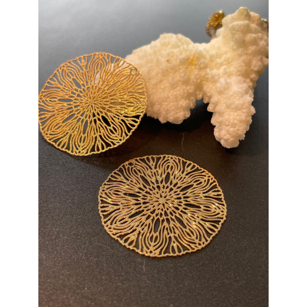 Estampes, pendentif filigrane, Mandala 30mm, laiton finition Doré