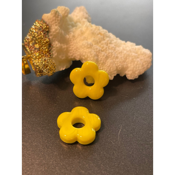 Pendentifs forme fleur 16mm, Verre coloris Jaune