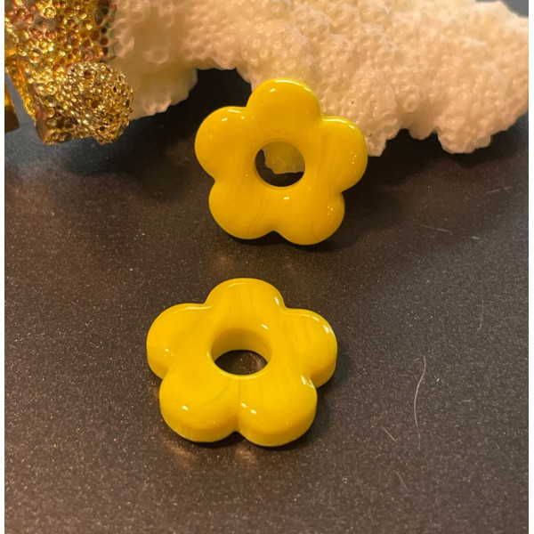 Pendentifs forme fleur 16mm, Verre coloris Jaune
