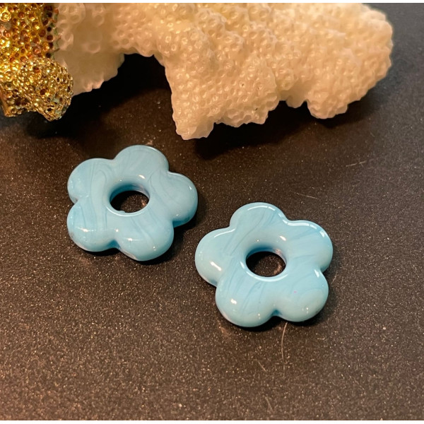 Pendentifs forme fleur 16mm, Verre coloris Bleu Ciel
