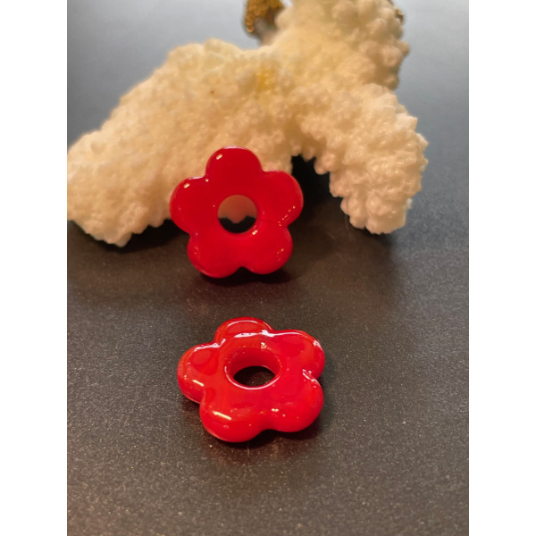 Pendentifs forme fleur 16mm, Verre coloris Rouge