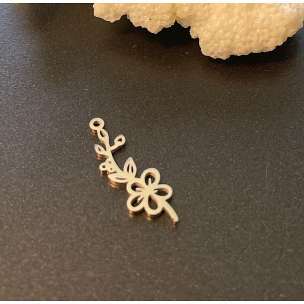 Pendentifs Fleur sur tige 20 mm, symbole mois de Mai, Acier Inoxydable 304 finition Argenté, pour bijoux raffinés
