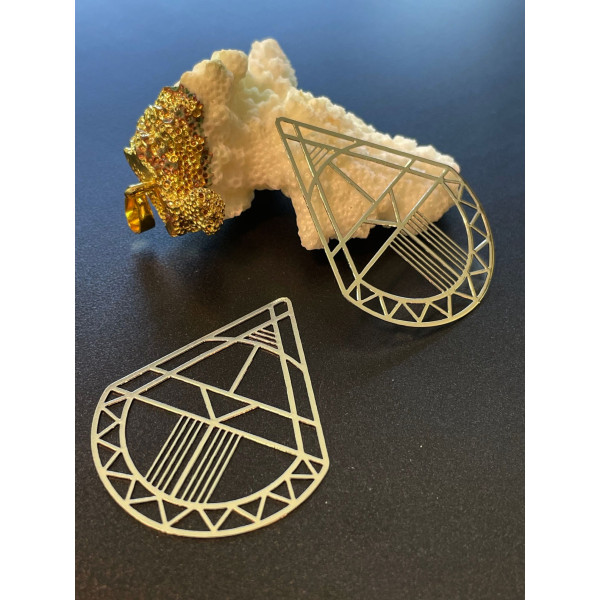 Estampes, pendentifs Goutte Art déco 44mm métal coloris Argenté