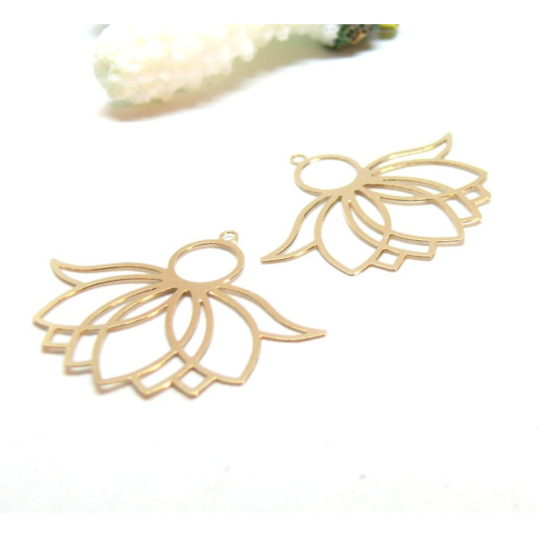 stampes pendentif Grande feuille de lotus 39mm métal finition Doré
