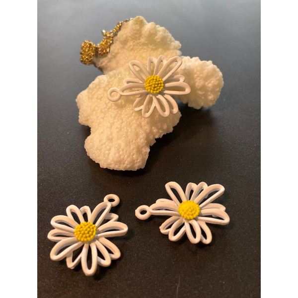 Pendentifs Fleur 20mm, Métal coloris BLANC
