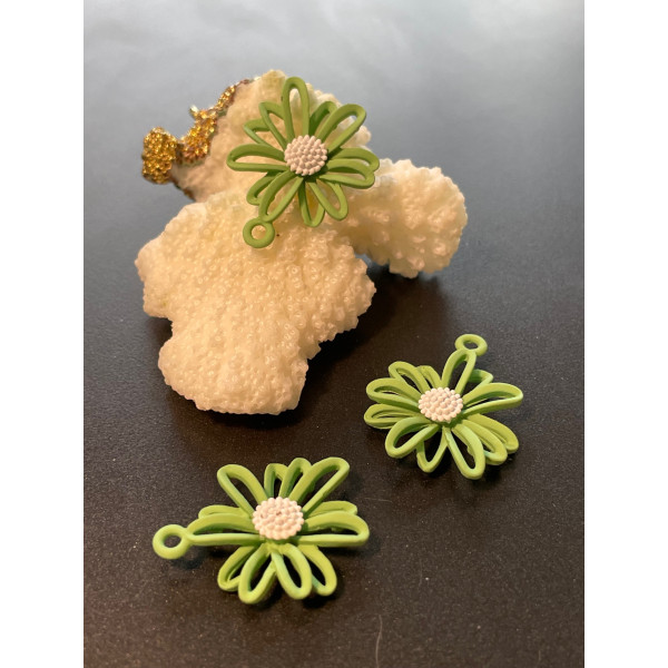Pendentifs Fleur 20mm, Métal coloris Vert Sauge