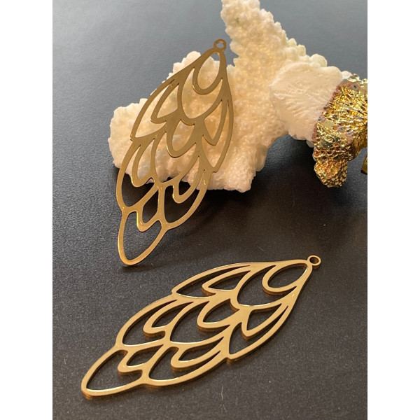 Pendentif Grande Plume Art Déco 52mm en acier Inoxydable  Placage IONIQUE finition Doré