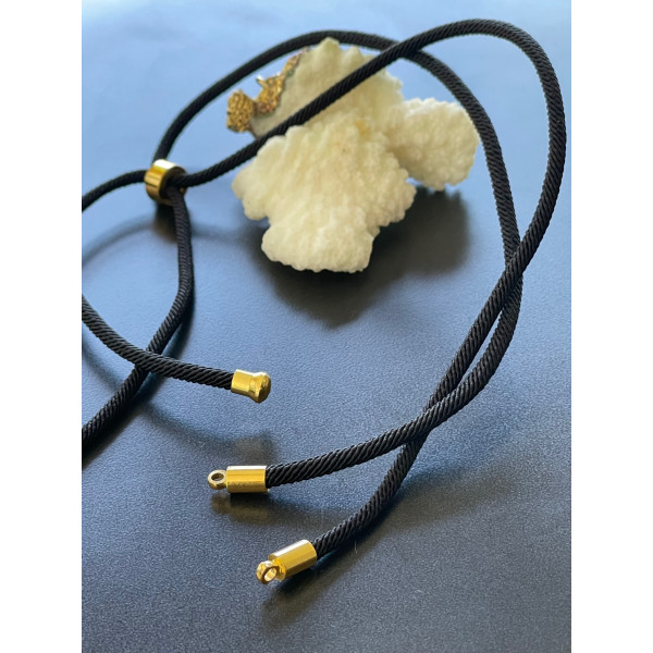 Support Collier Intercalaire cordon Nylon ajustable avec accroche Slide Cuivre Doré Coloris Noir