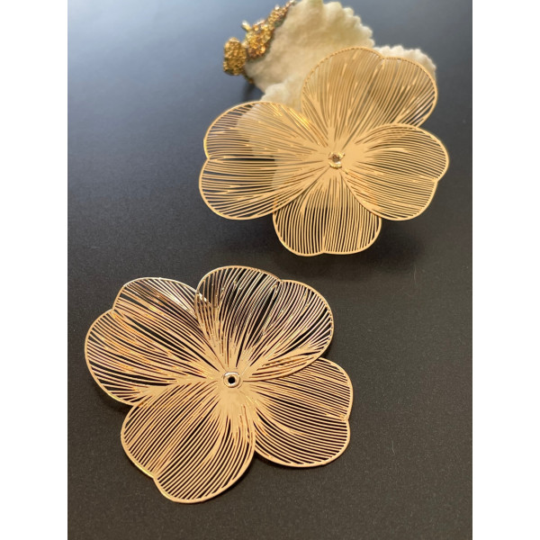 Estampes, pendentif Fleurs filigrane 50mm, couleur Doré