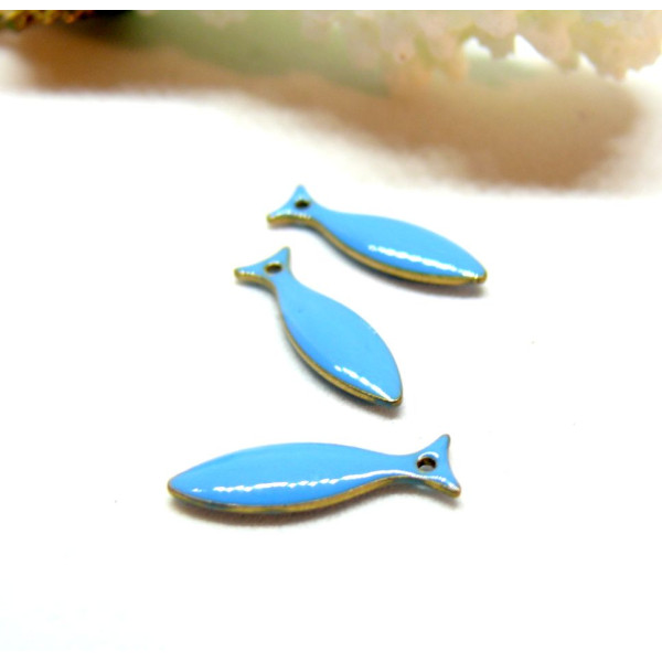 Pendentifs Poisson, Sardine 15mm résine émaillé Bleu turquoise métal Placage Doré