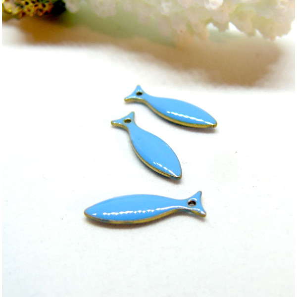Pendentifs Poisson, Sardine 15mm résine émaillé Bleu turquoise métal Placage Doré