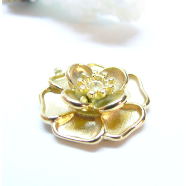 Pendentif Fleur 3D avec anneau transversale 25mm, Acier Inoxydable 304, finition Doré à l'or fin 18K, PVD