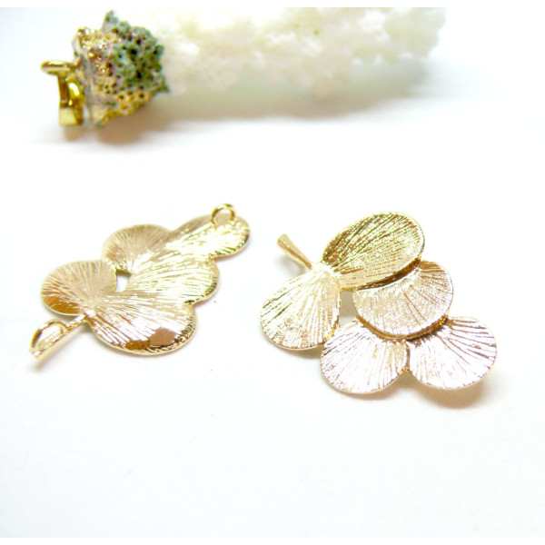Pendentif Feuille 29mm, Laiton finition doré à l'or fin 18K