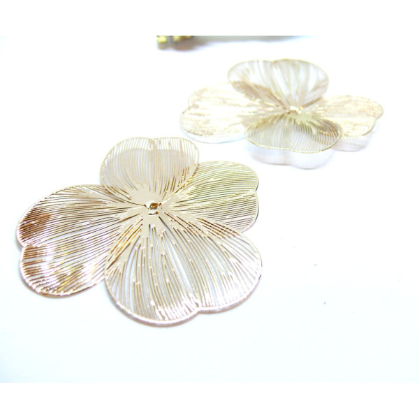 Estampes, pendentif Fleurs filigrane 36mm, couleur Doré