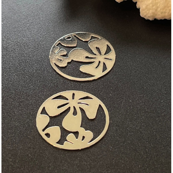 Estampes Pendentifs Fleur dans Cercle 19.5mm métal finition Argenté