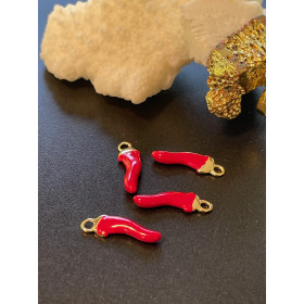 Pendentifs résine style émaillés, Piment Rouge, Chili  15mm sur une base en métal dore