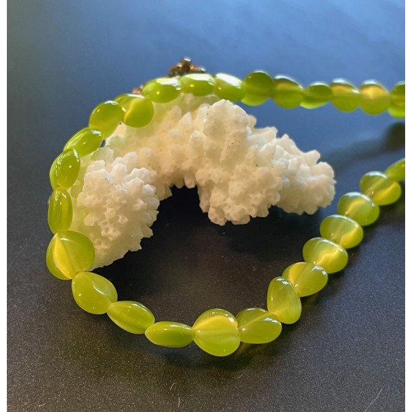 Perles Oeil de chat forme Coeur 8mm, coloris  Jaune vert Anis