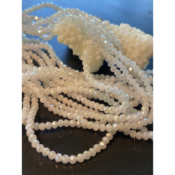 Perles Rondelles 3 par 2mm, Verre Facettée coloris Blanc irisé