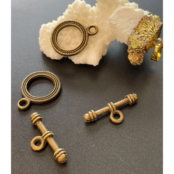 Fermoirs Toggle Ronds Ethniques Travaillés – Métal Couleur Bronze