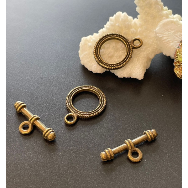 Fermoirs Toggle Ronds Ethniques Travaillés – Métal Couleur Bronze