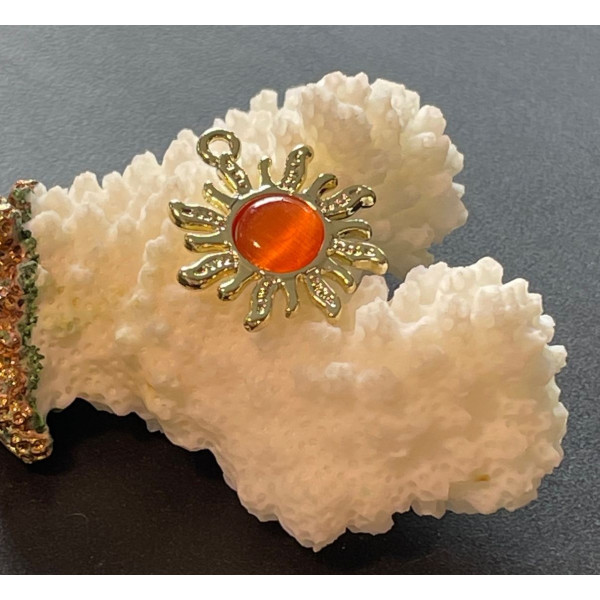 Pendentifs Soleil 21.5 mm – Métal Doré & Oeil de Chat Orange