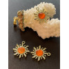 Pendentifs Soleil 21.5 mm – Métal Doré & Oeil de Chat Orange