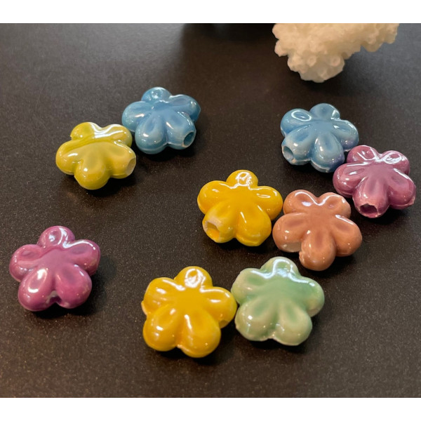 H11K00301A – Lot de 10 Perles Fleurs 11.5 mm – Céramique – Coloris Multicolore