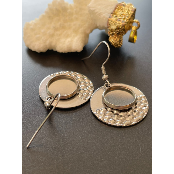 H11WH002720D – Lot de 2 Supports de Boucles d’oreilles Cercle martelé 12 mm – Acier Inoxydable 304 Argenté