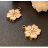 Pendentif, Fleur de Sakura Blanche 12mm, résine émaillée, Acier Inoxydable 304, Doré placage IONIQUE