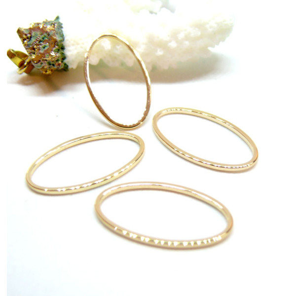 Pendentifs, anneau Ovale 24mm,  Laiton finition Doré  à l'or fin 18K,  pour création de bijoux raffinés