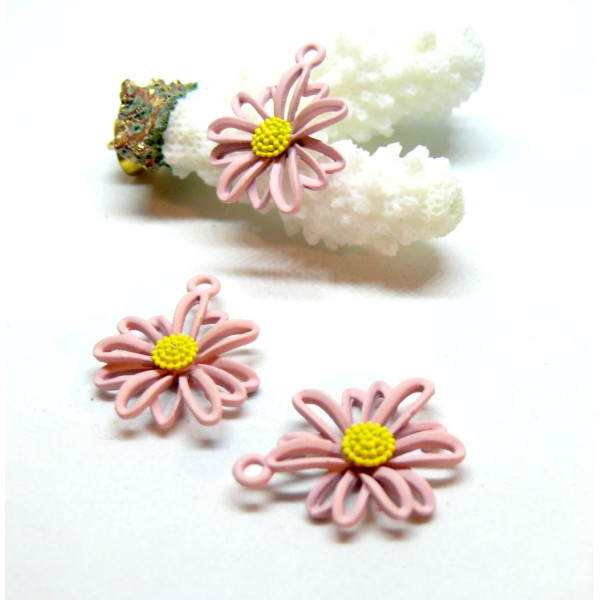 Pendentifs Fleur 20 mm – Métal Coloris Rose