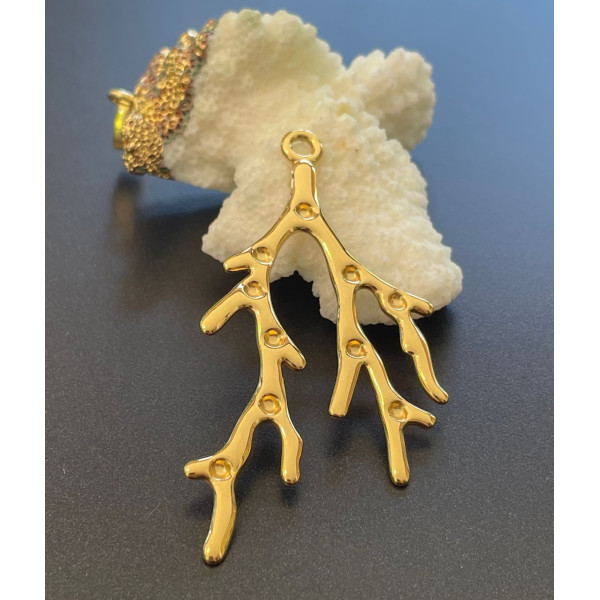 Pendentif Branche de Corail 59mm – Résine Émaillée & Acier Inoxydable 304 Doré Placage IONIQUE