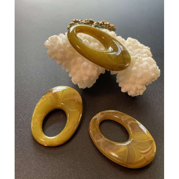 Pendentifs Acrylique – Forme Ovale Kaki Marbré 33 mm – REF4