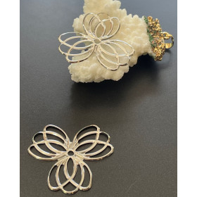 Pendentifs multiconnecteur, FLEUR metal couleur ARGENT PLATINE
