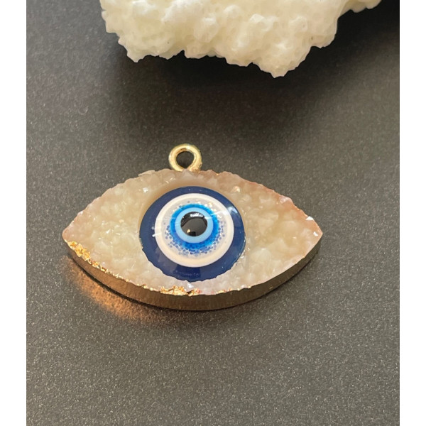 Pendentif Oeil de protection Résine style émaillés 3 par 2cm  coloris Blanc et Doré