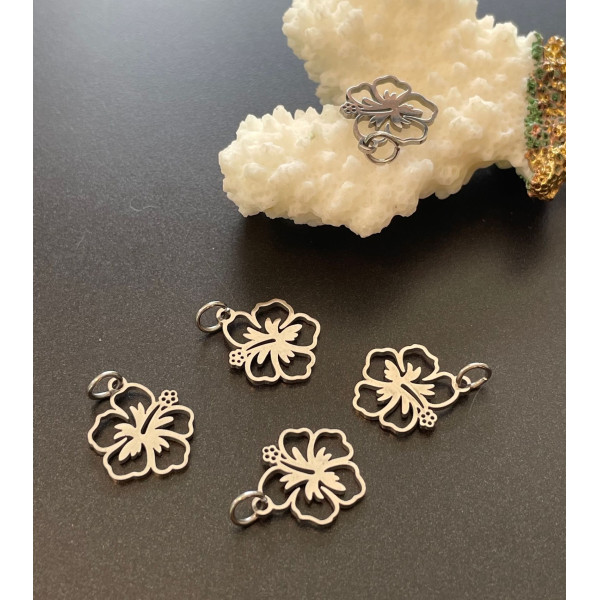 Pendentifs – Fleur d’hibiscus 15 mm – Acier inoxydable 304, finition argentée