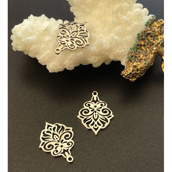 Pendentifs Arabesque 17 mm – Acier inoxydable 304, finition argentée