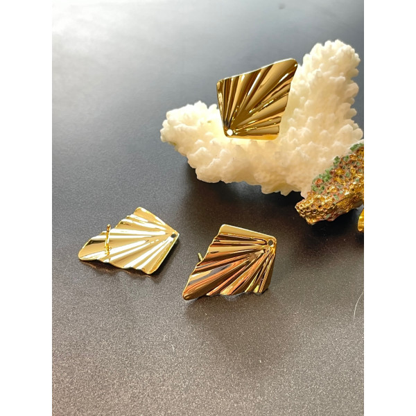 Boucles d’oreille Puce Art Déco Triangle 25mm avec trou d'attache – Laiton Doré à l’or fin 18K