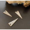 Pendentifs Triangle Strié 17 mm – Laiton Argenté – Style Graphique