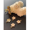 Breloques Fleurs 10 mm – Résine Style Émaillé Blanc – Base Dorée