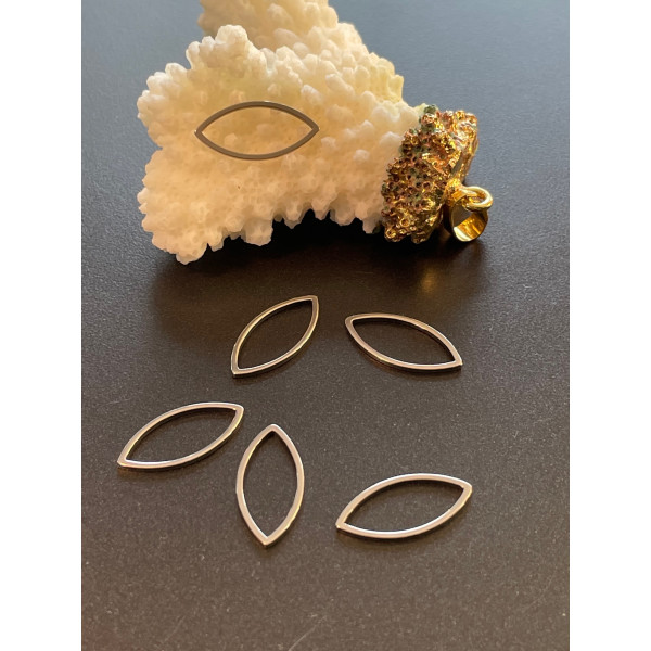 Pendentifs forme Marquise 17 par8 mm – Acier inoxydable 304 – Finition argentée