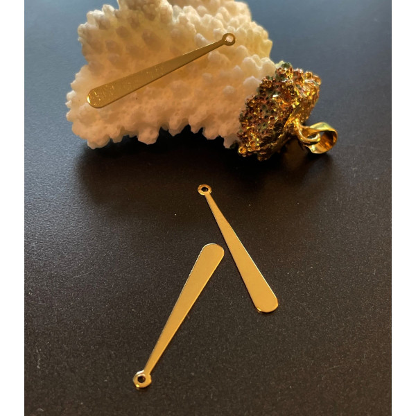 Pendentifs Longue Goutte 31.5mm – Acier Inoxydable Doré à l'or fin 24K