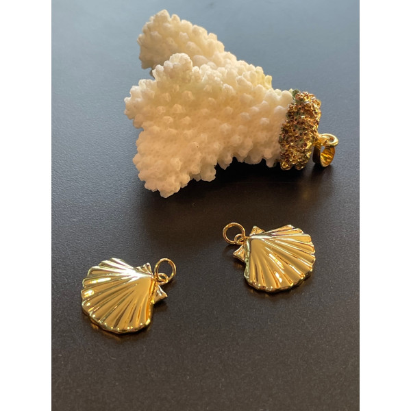 Pendentif Coquille Saint Jacques 19mm – Laiton Doré à l'or fin 18K