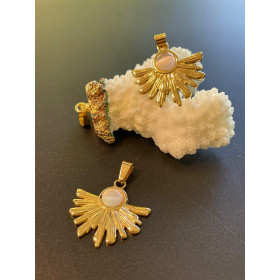 Pendentif Éventail avec Œil de Chat – Acier Inoxydable 304 Placage Ionique