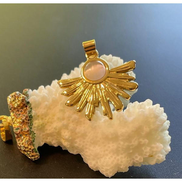 Pendentif Éventail avec Œil de Chat – Acier Inoxydable 304 Placage Ionique